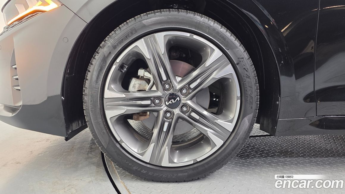 Kia K5 2023
