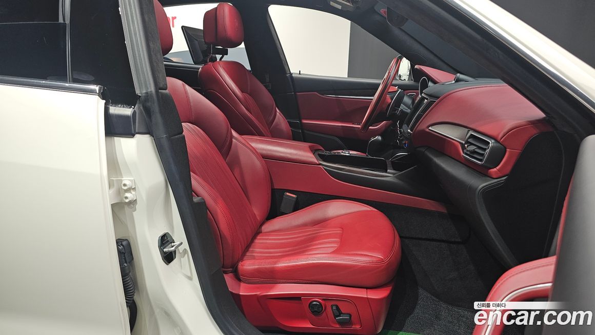 Maserati Levante 2017