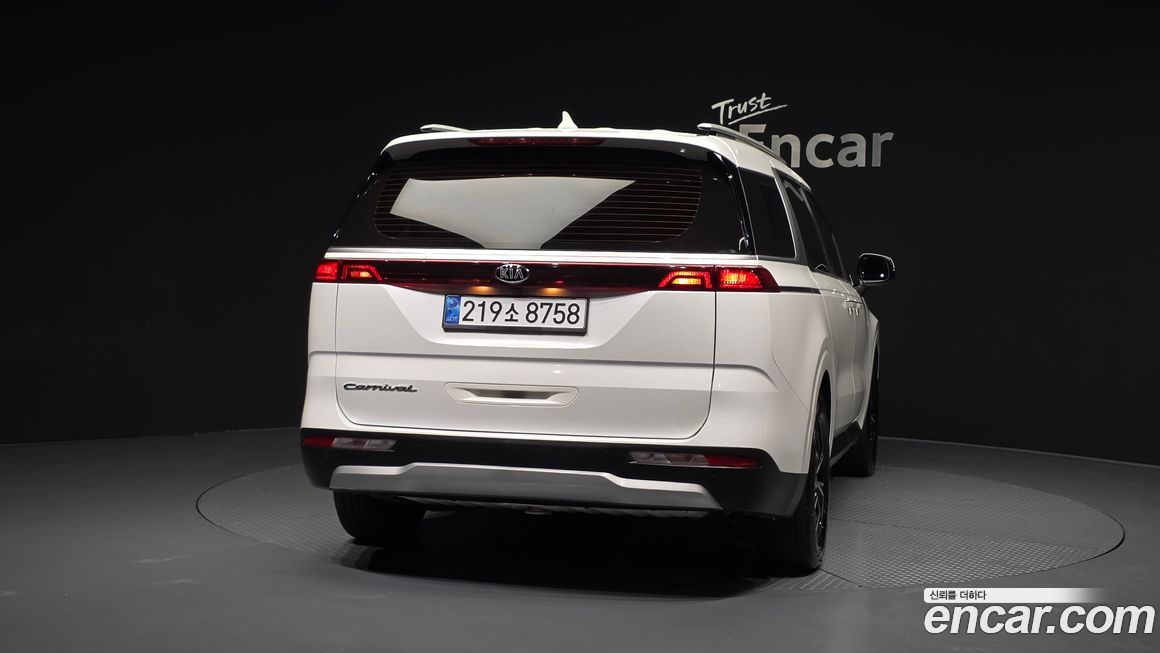 Kia Canival 2021