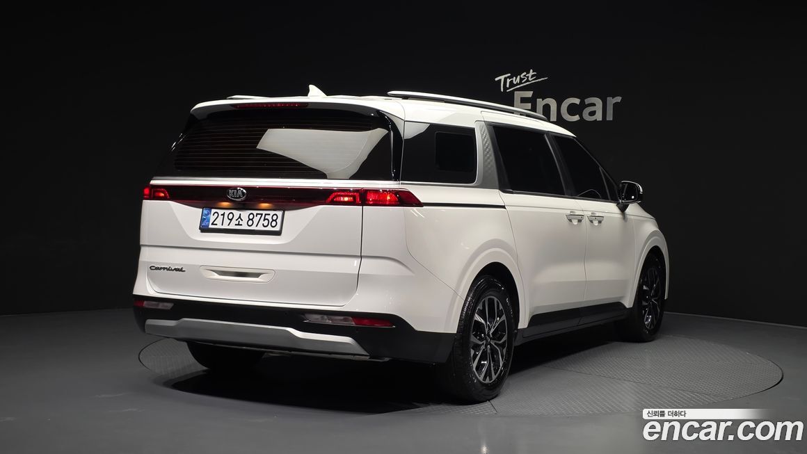 Kia Canival 2021