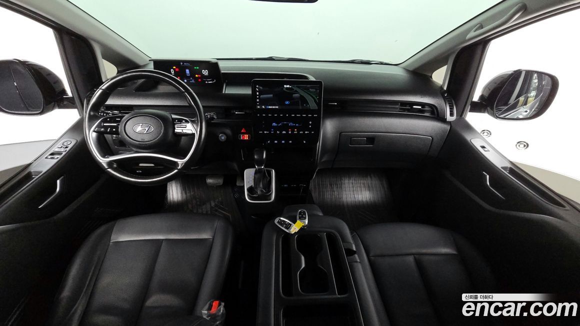Hyundai Staria 2023
