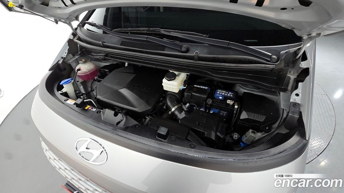 Hyundai Staria 2023