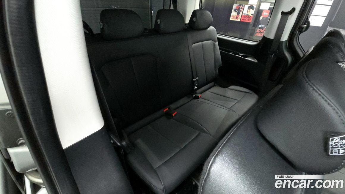 Hyundai Staria 2023