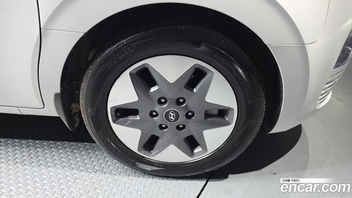 Hyundai Staria 2022