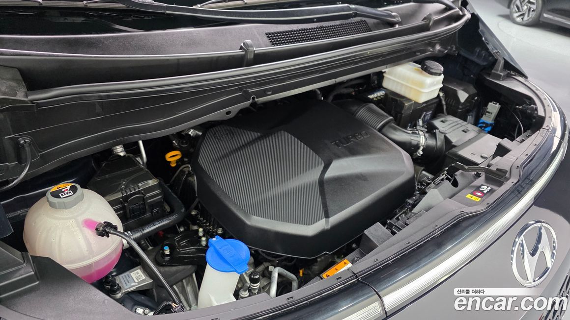 Hyundai Staria 2023