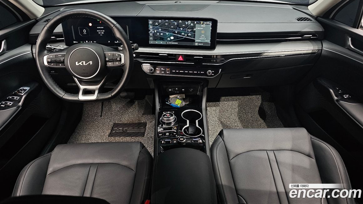 Kia K5 2025