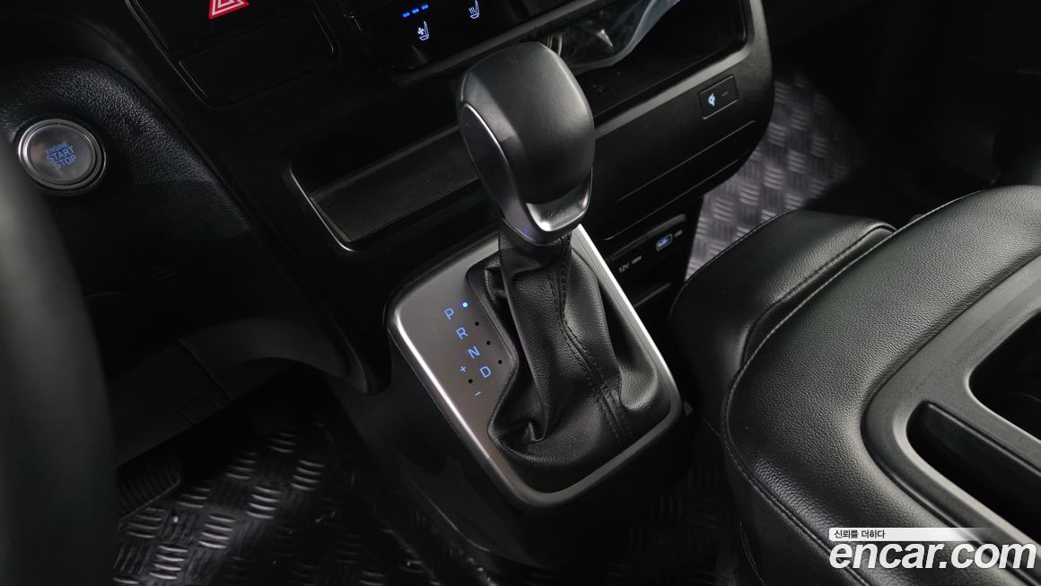 Hyundai Staria 2023