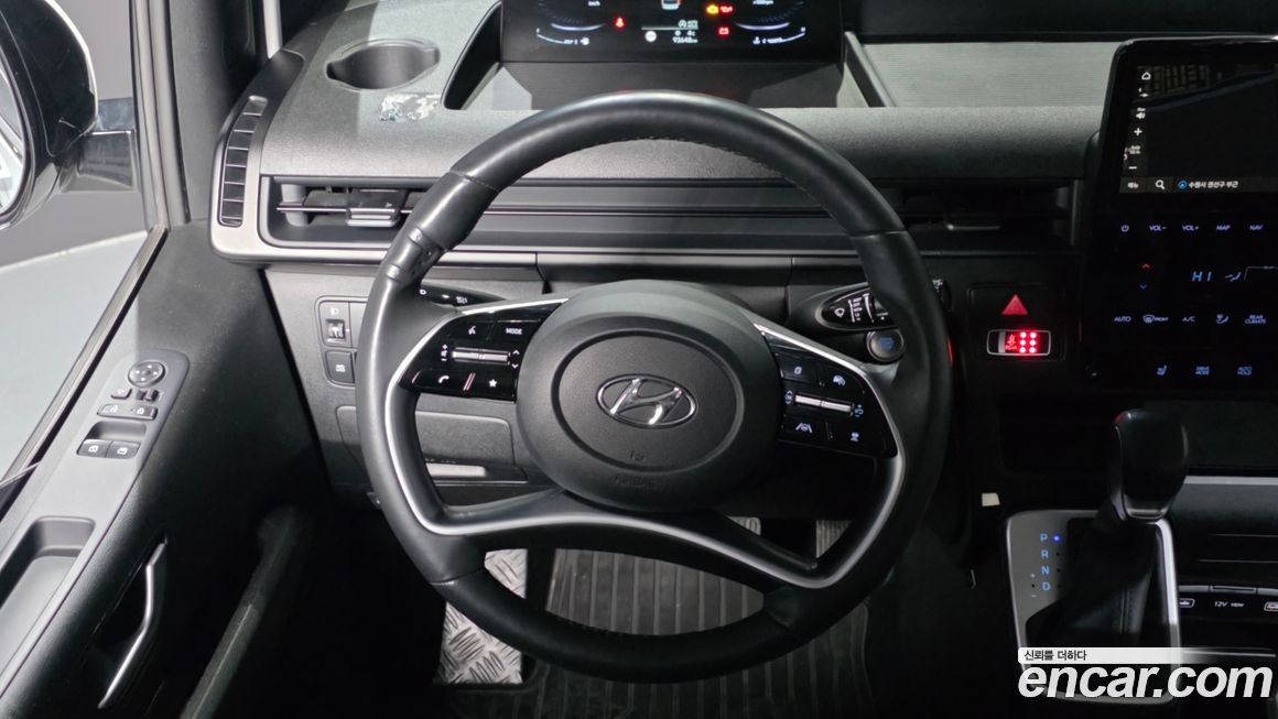 Hyundai Staria 2022