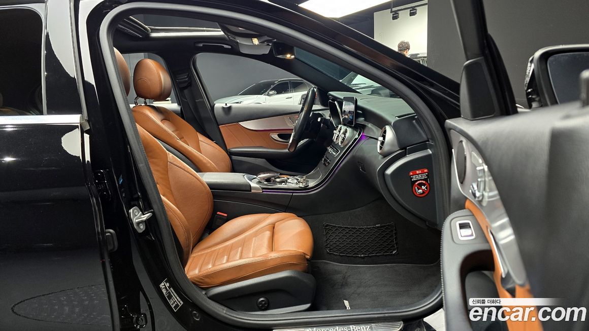 Mercedes-Benz C-Class 2021
