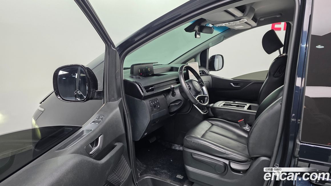 Hyundai Staria 2023