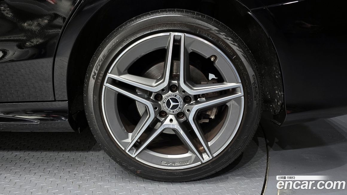 Mercedes-Benz C-Class 2021