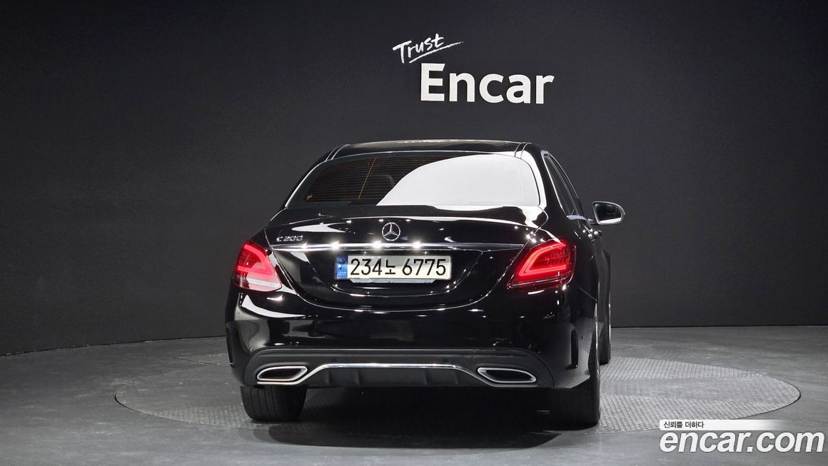 Mercedes-Benz C-Class 2021
