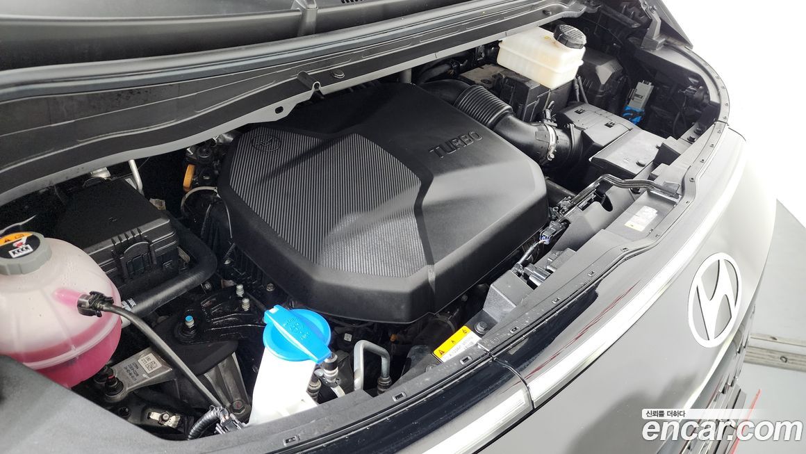 Hyundai Staria 2025