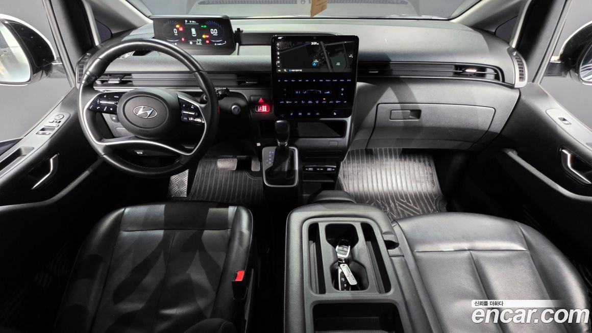 Hyundai Staria 2022