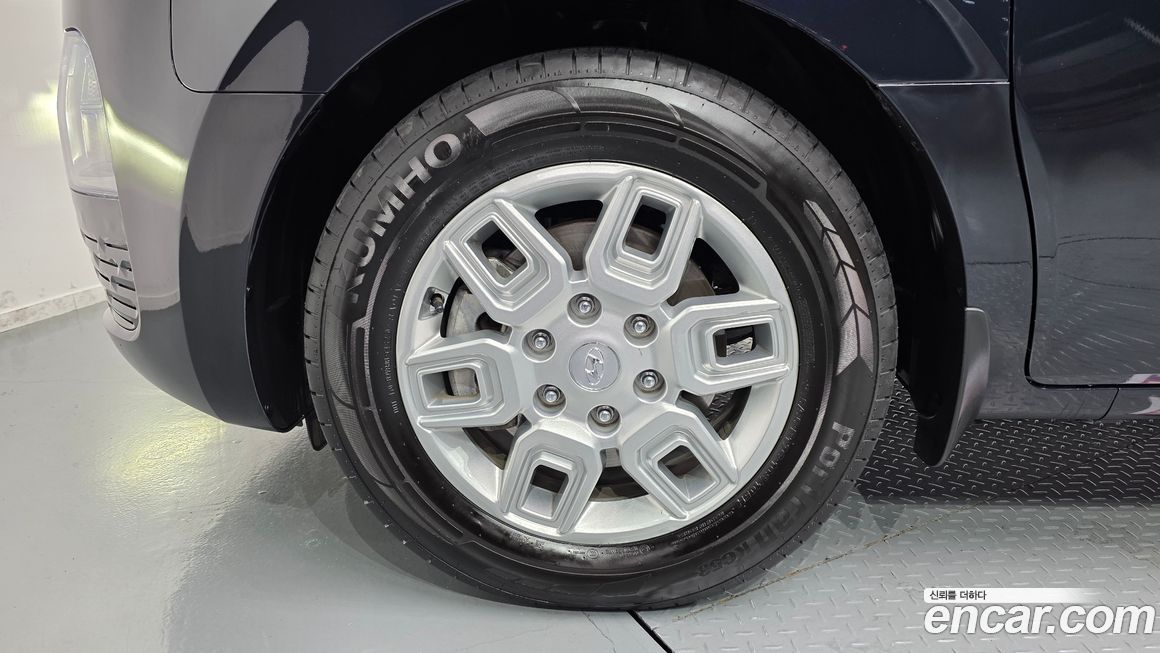 Hyundai Staria 2023