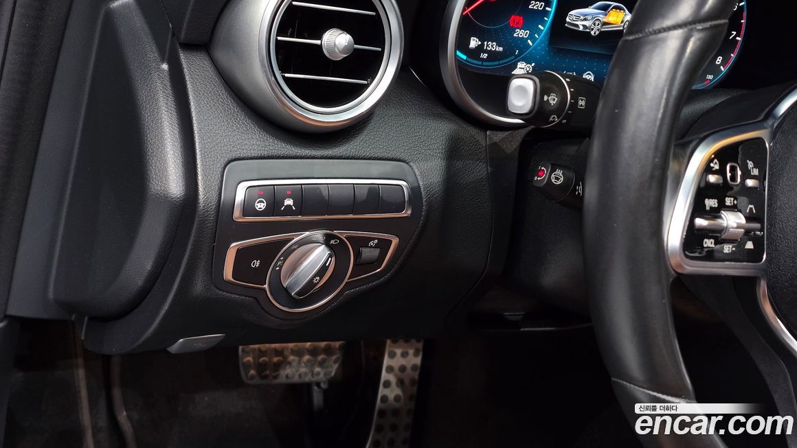 Mercedes-Benz C-Class 2021