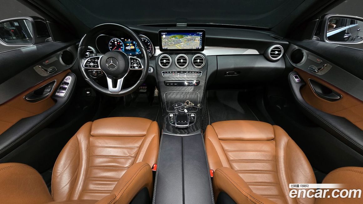 Mercedes-Benz C-Class 2021