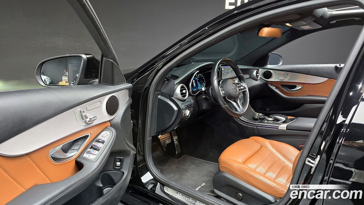 Mercedes-Benz C-Class 2021