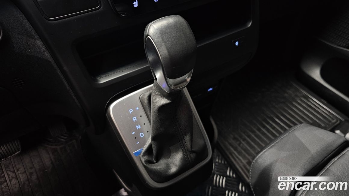 Hyundai Staria 2024