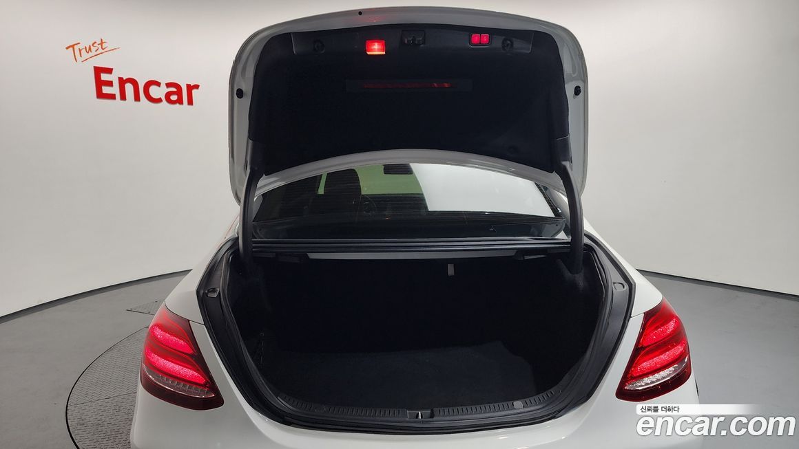 Mercedes-Benz E-Class 2017