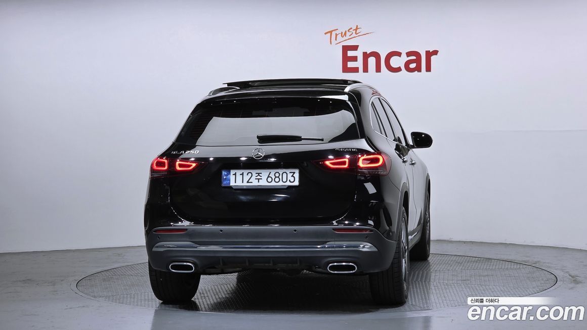 Mercedes-Benz GLA-Class 2020