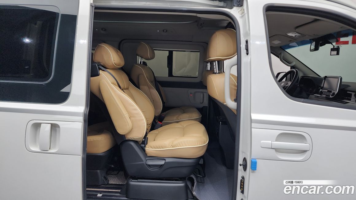 Hyundai Starex 2019