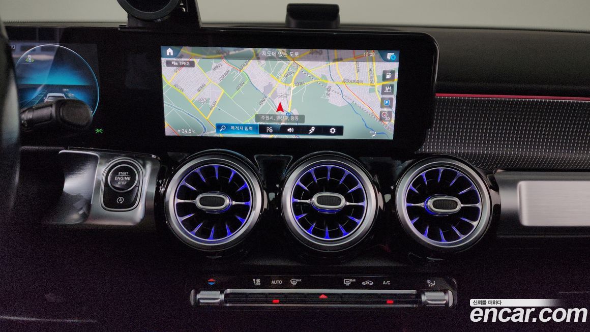 Mercedes-Benz GLB-Class 2021