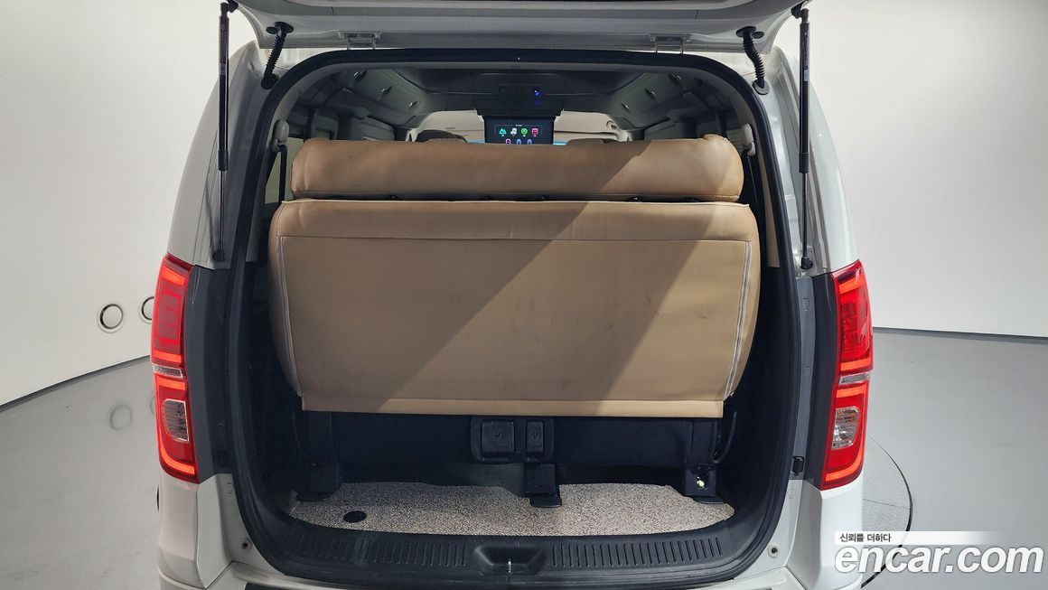 Hyundai Starex 2019