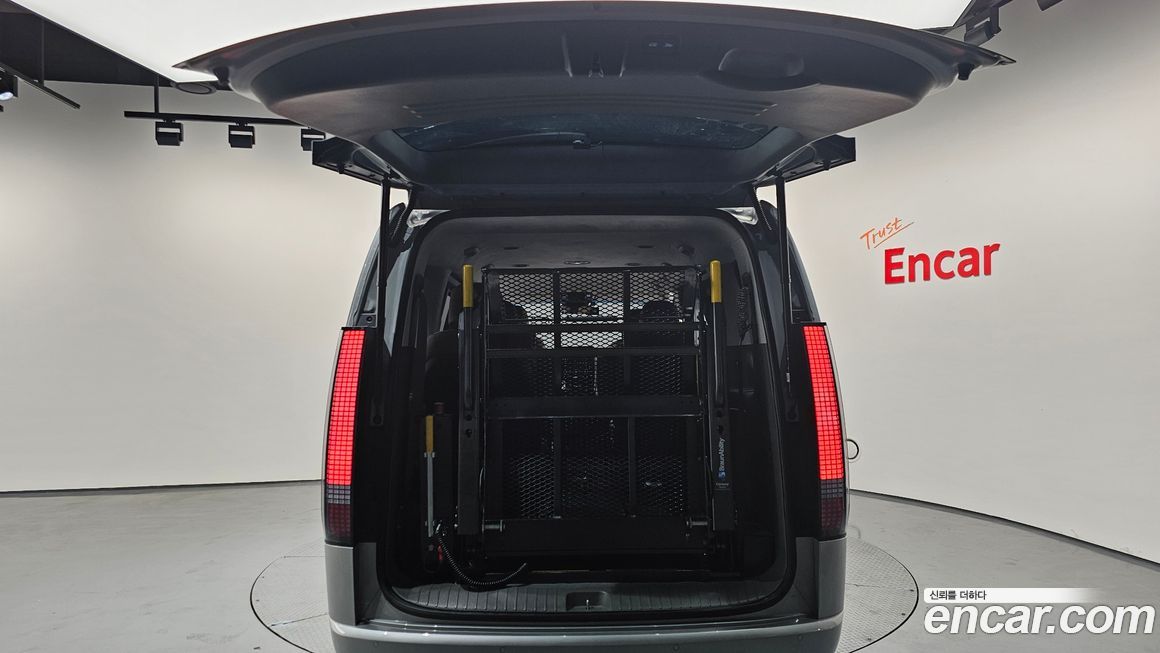 Hyundai Staria 2022