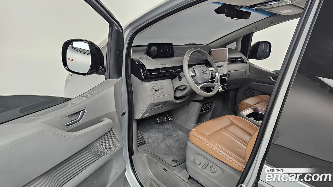 Hyundai Staria 2022