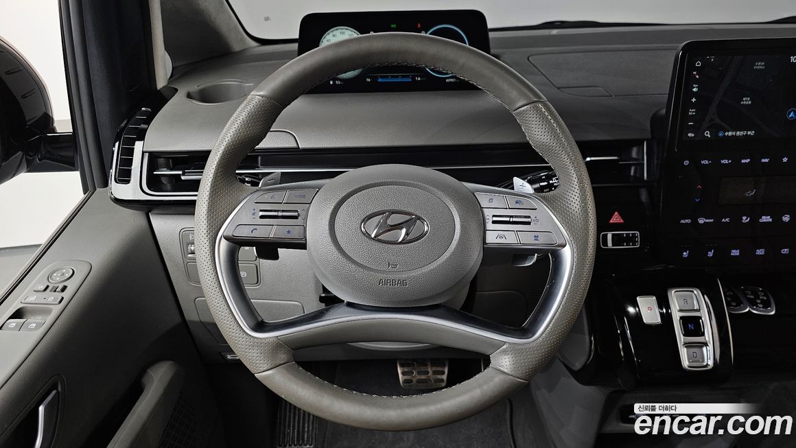 Hyundai Staria 2022