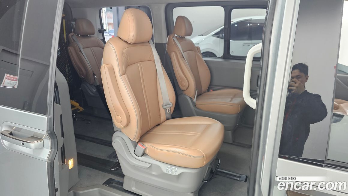 Hyundai Staria 2022