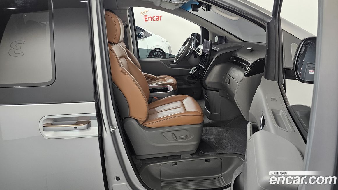 Hyundai Staria 2022