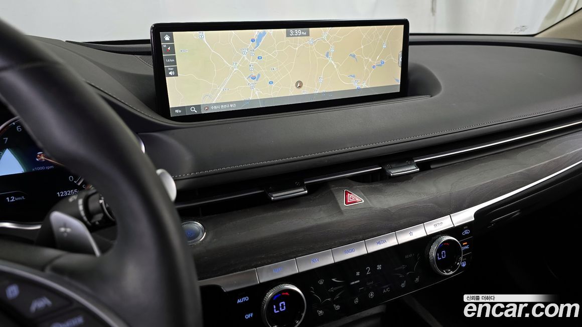 Genesis G80 2021