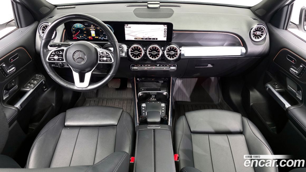 Mercedes-Benz GLB-Class 2021