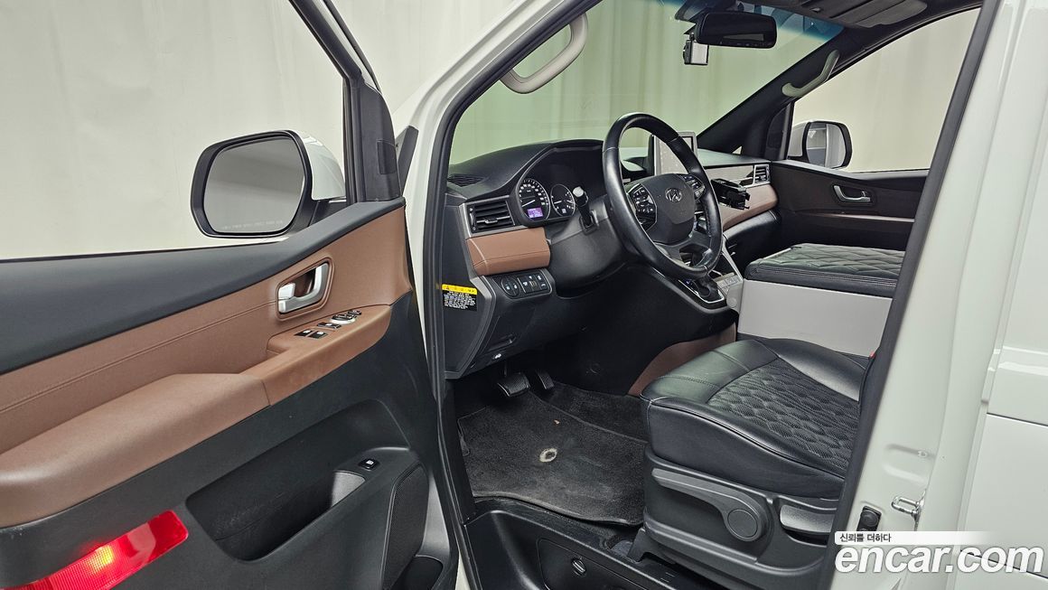 Hyundai Starex 2021