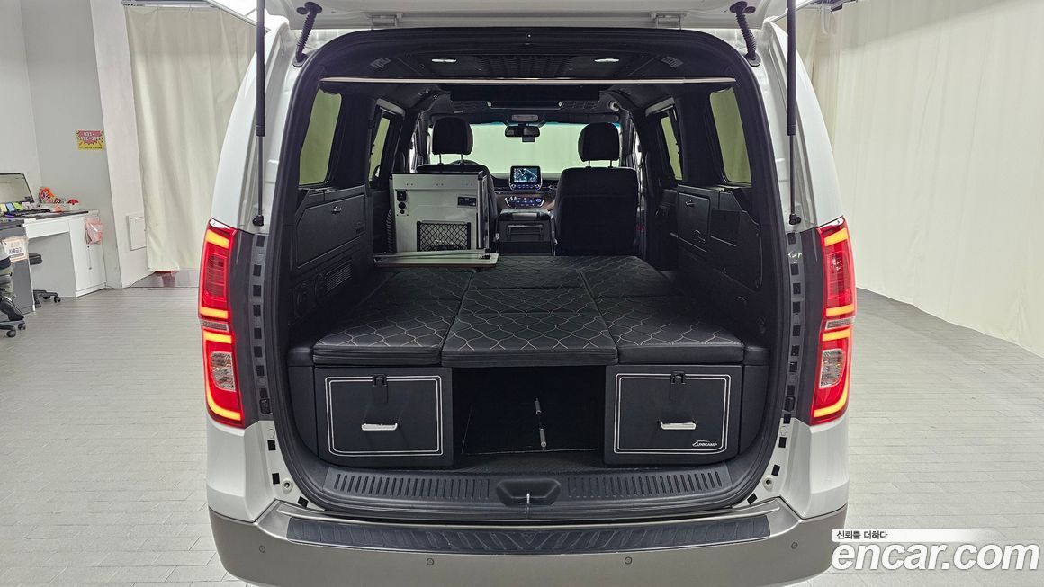Hyundai Starex 2021