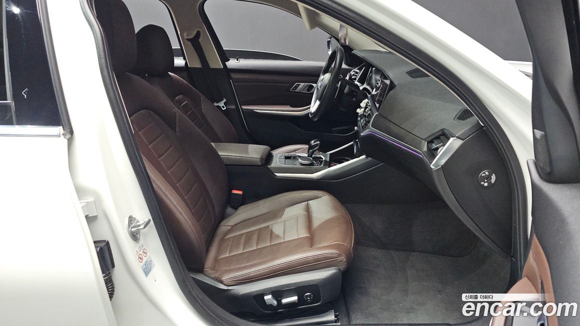 BMW 3-Series 2021