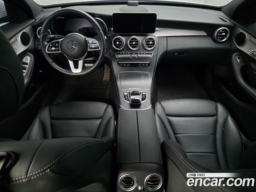 Mercedes-Benz C-Class 2021