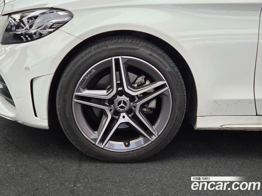 Mercedes-Benz C-Class 2021