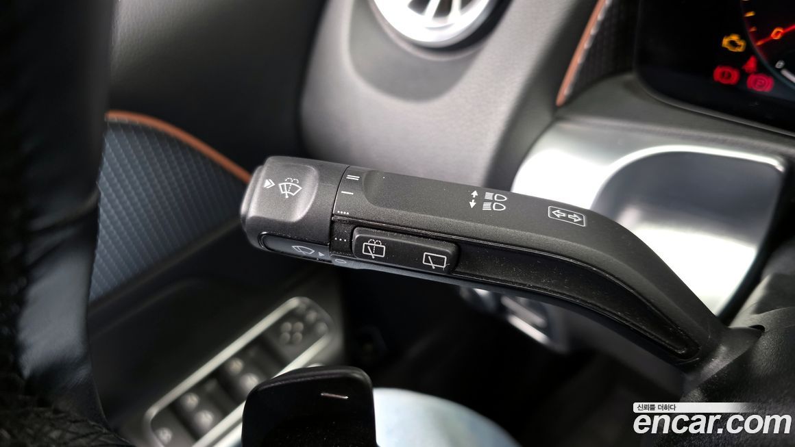 Mercedes-Benz GLB-Class 2021