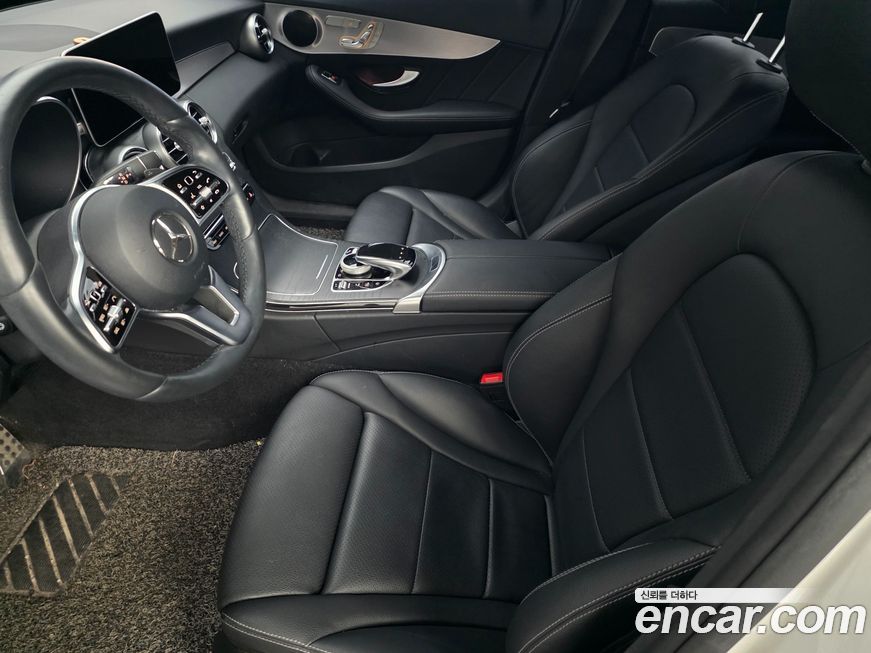 Mercedes-Benz C-Class 2021