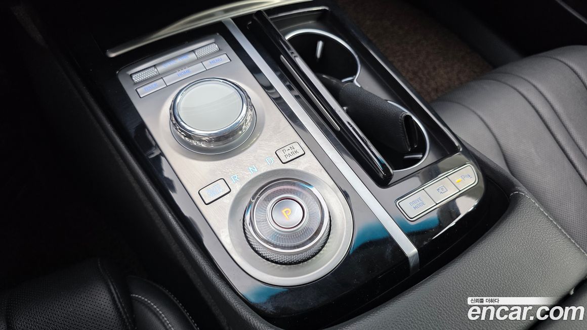 Genesis G80 2023