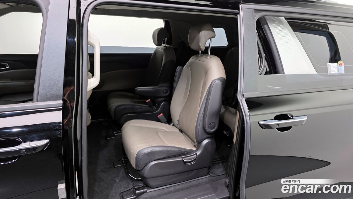Kia Canival 2025