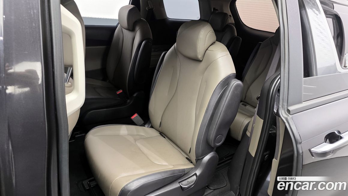 Kia Canival 2025