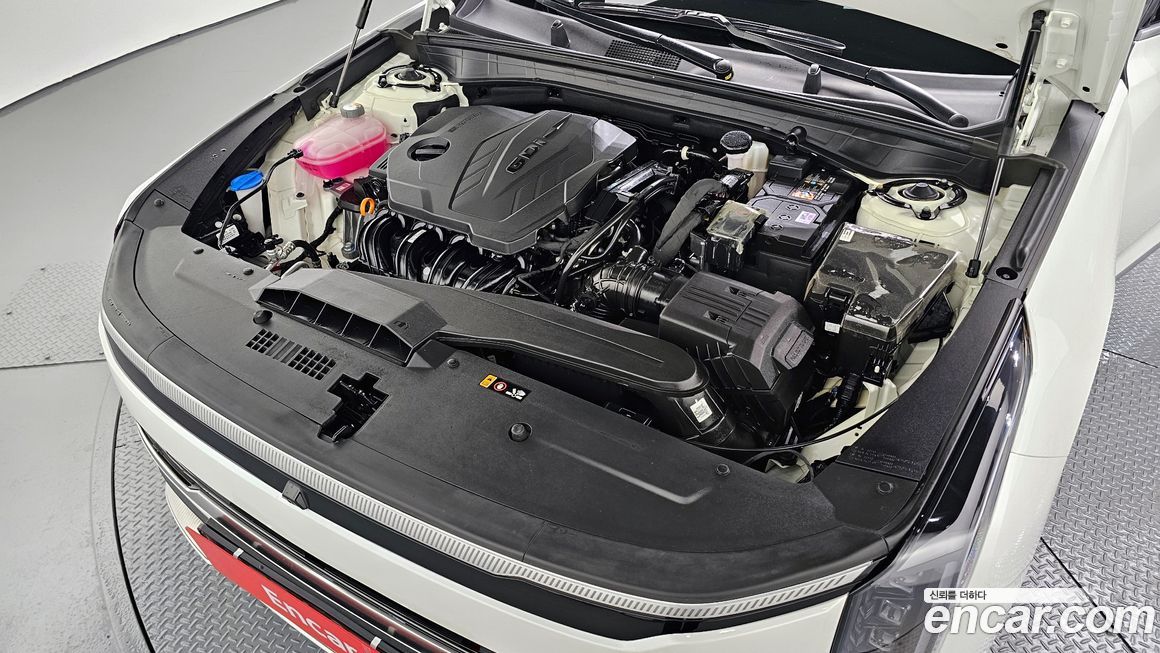 Kia K8 2025