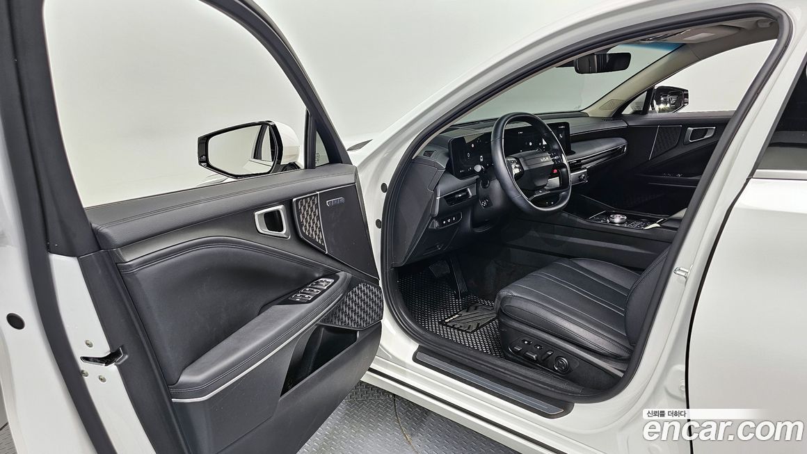 Kia K8 2025
