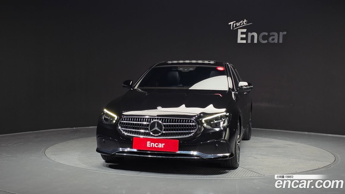 Mercedes-Benz E-Class 2021