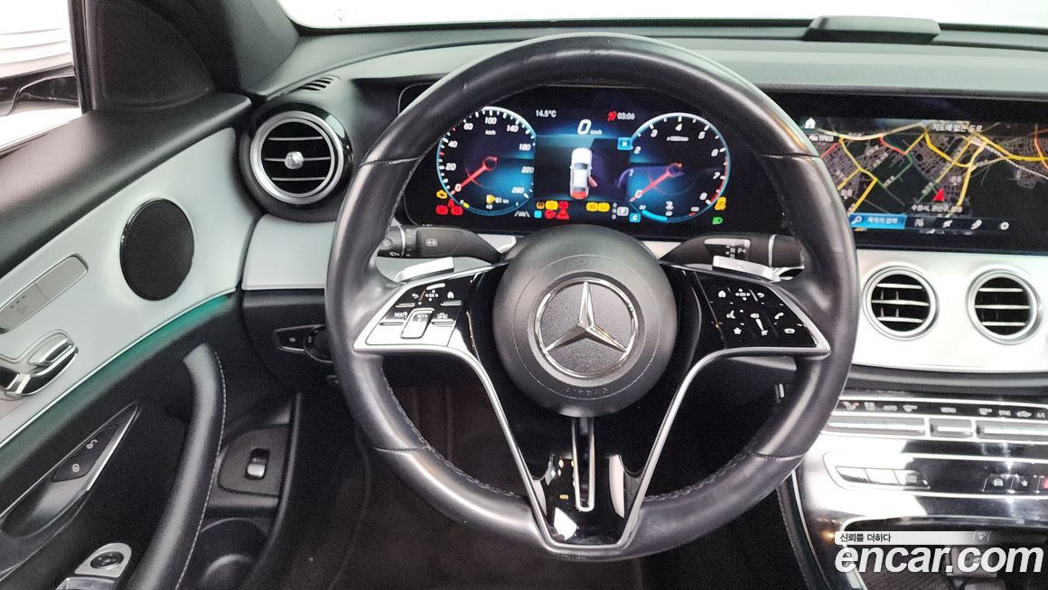 Mercedes-Benz E-Class 2021