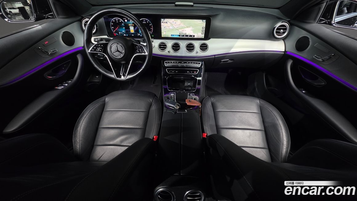 Mercedes-Benz E-Class 2021